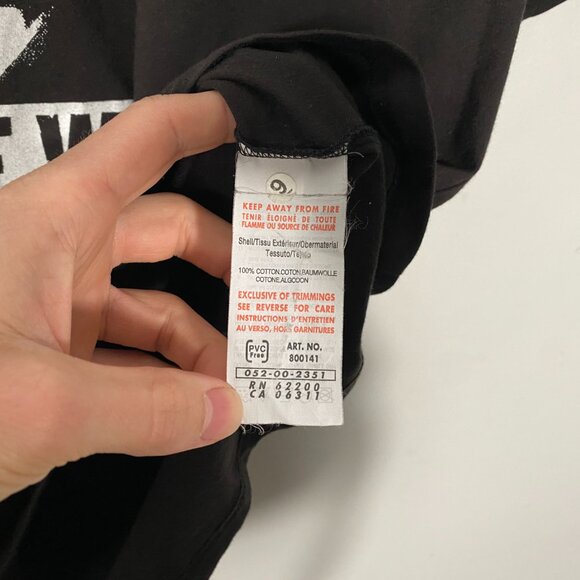 RARE *Original 2003 Banksy Turf War Exhibition Collector Tee by Puma mens size M - Picture 7 of 10